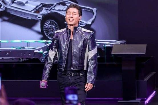 人生无界 百变趣野 真新能源皮卡长城炮Hi4-T北京车展正式预售