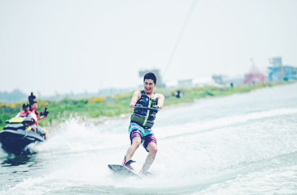 全能实力派沙宝亮唱响北京车展 真新能源皮卡长城炮Hi4-T正式预售